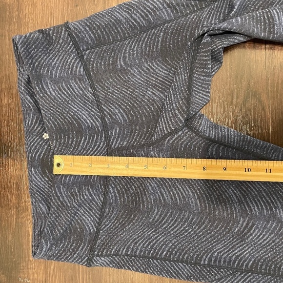 Tuff Athletics Capri Leggings - Picture 8 of 9